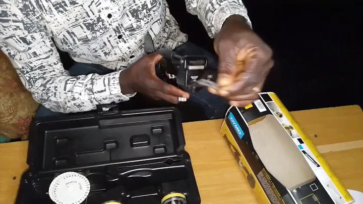 How to operate  DYMO  Rhino M1011
